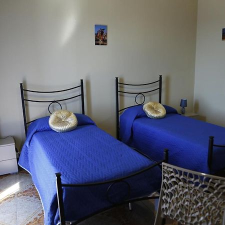 B&B Al Centro Nicosia Bagian luar foto