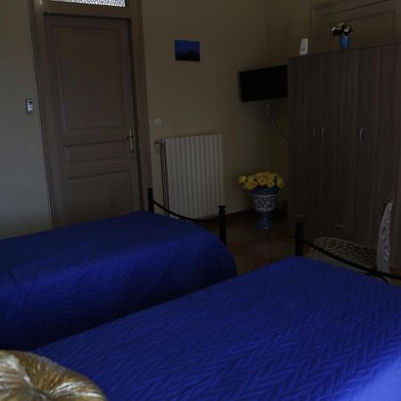 B&B Al Centro Nicosia Bagian luar foto